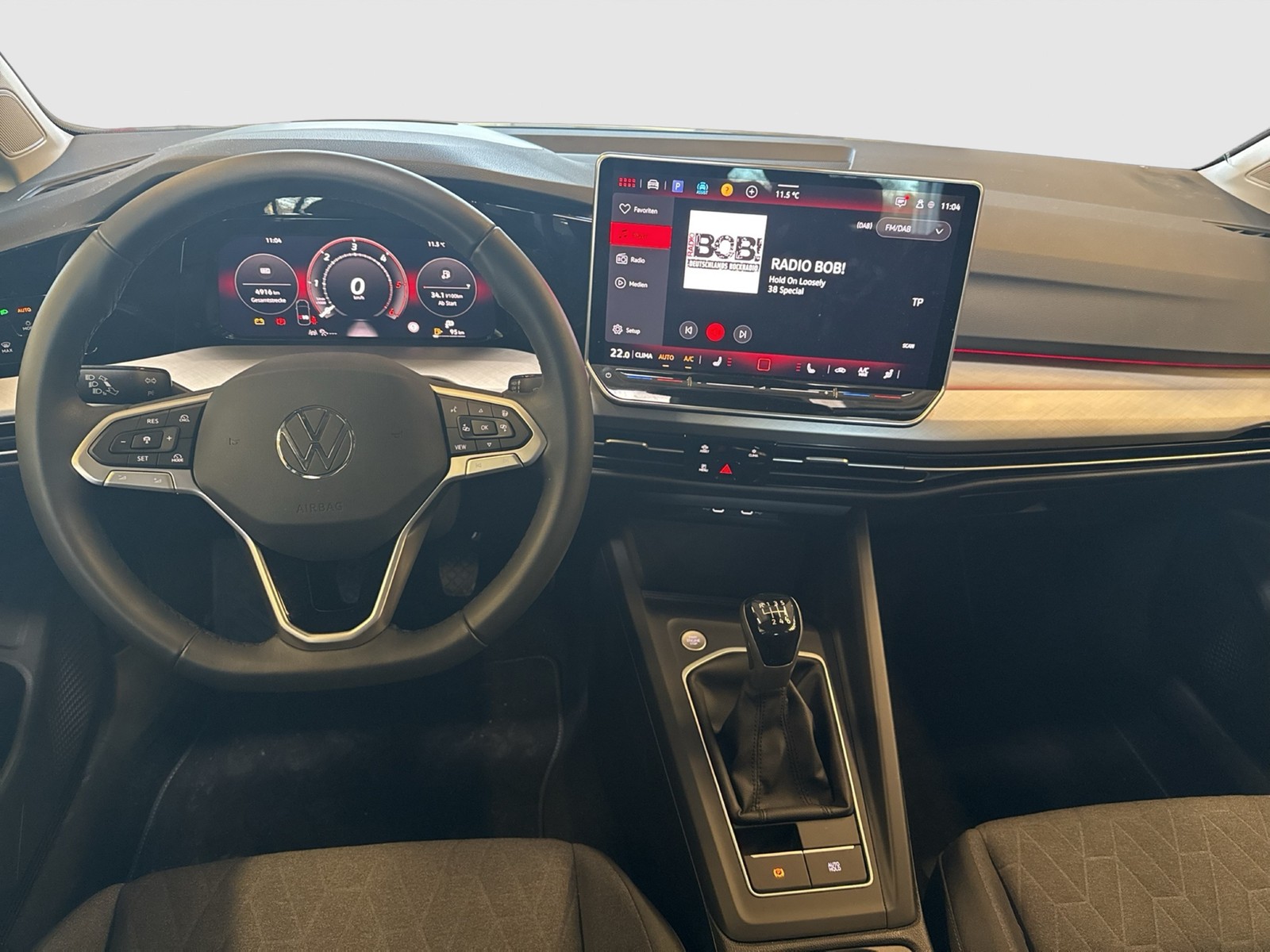 Volkswagen Golf VIII 2.0 LIFE FACELIFT ACC NAVI CARPLAY ALU