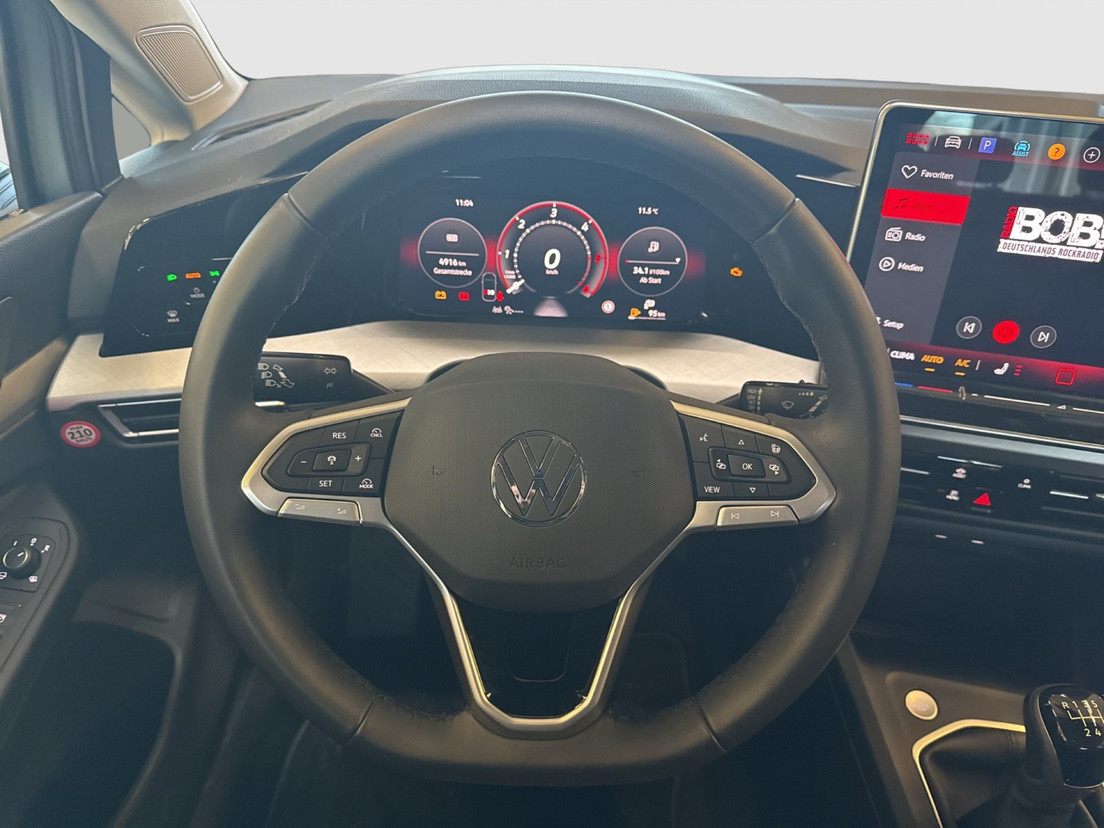 Volkswagen Golf VIII 2.0 LIFE FACELIFT ACC NAVI CARPLAY ALU