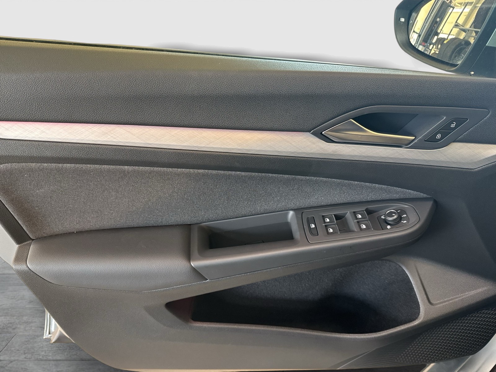 Volkswagen Golf VIII 2.0 LIFE FACELIFT ACC NAVI CARPLAY ALU