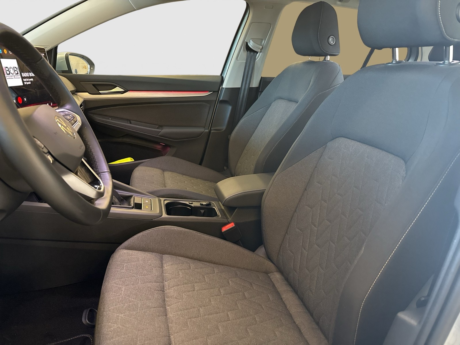 Volkswagen Golf VIII 2.0 LIFE FACELIFT ACC NAVI CARPLAY ALU