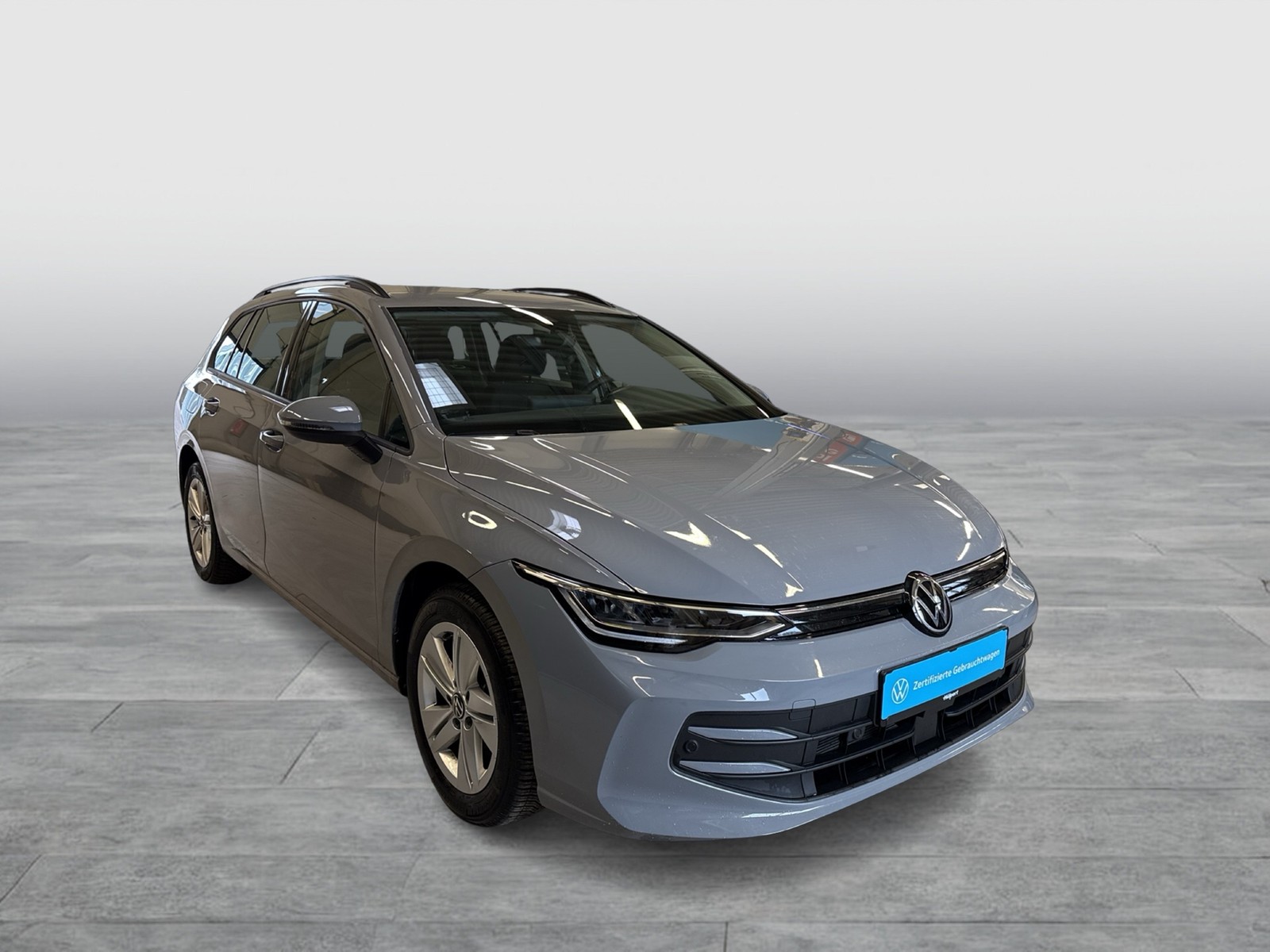 Volkswagen Golf Variant VIII 1.5 eTSI LIFE ACC CARPLAY