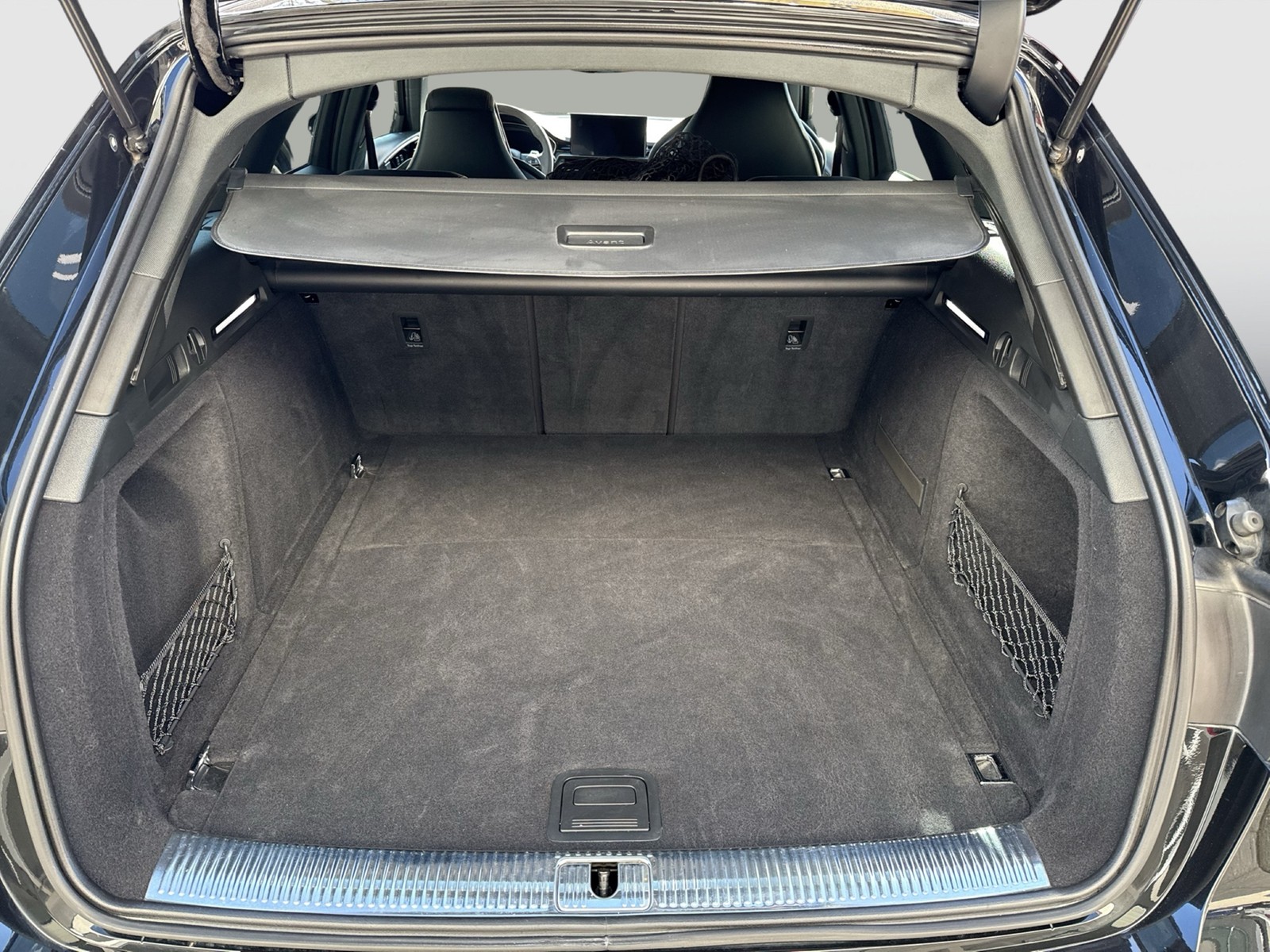 Audi RS4 Avant quattro BLACKPAK PANO B&O 360CAM LM20