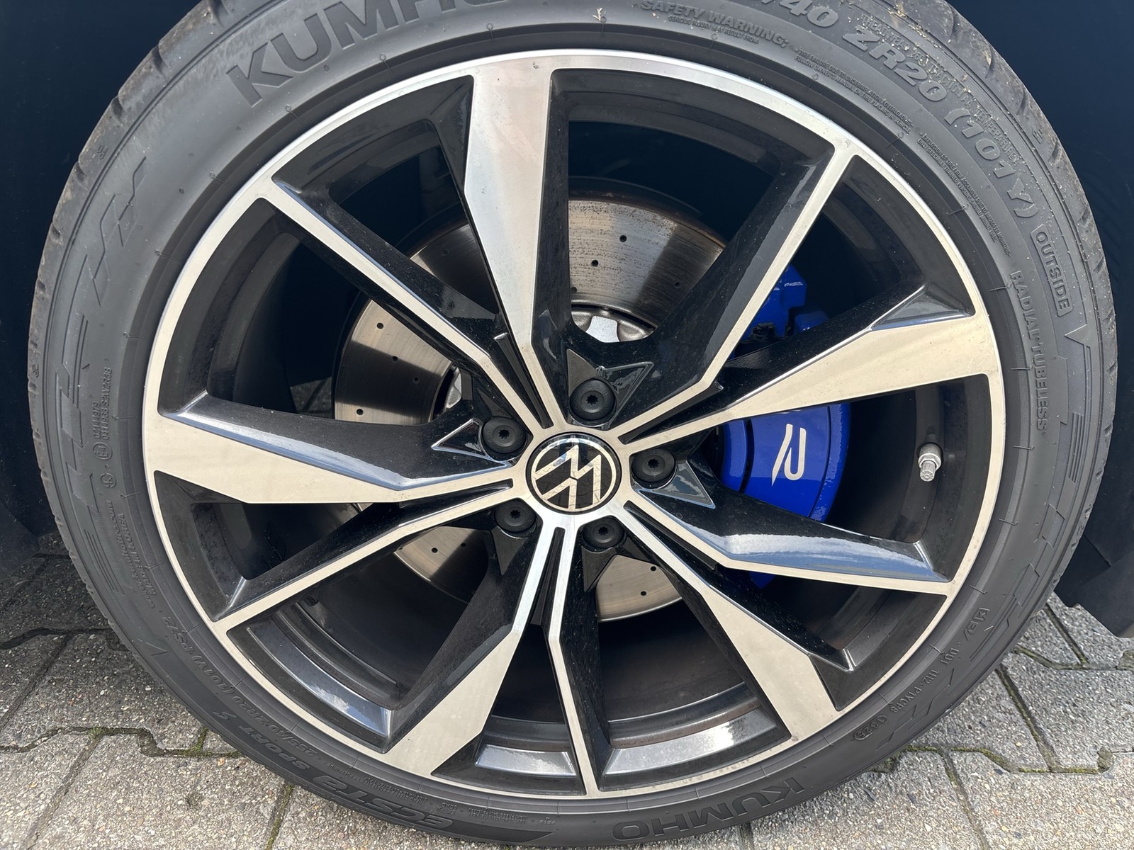 Volkswagen Tiguan 2.0 R 4X4 360°CAM ACC LM20 E-KLAPPE NAVI