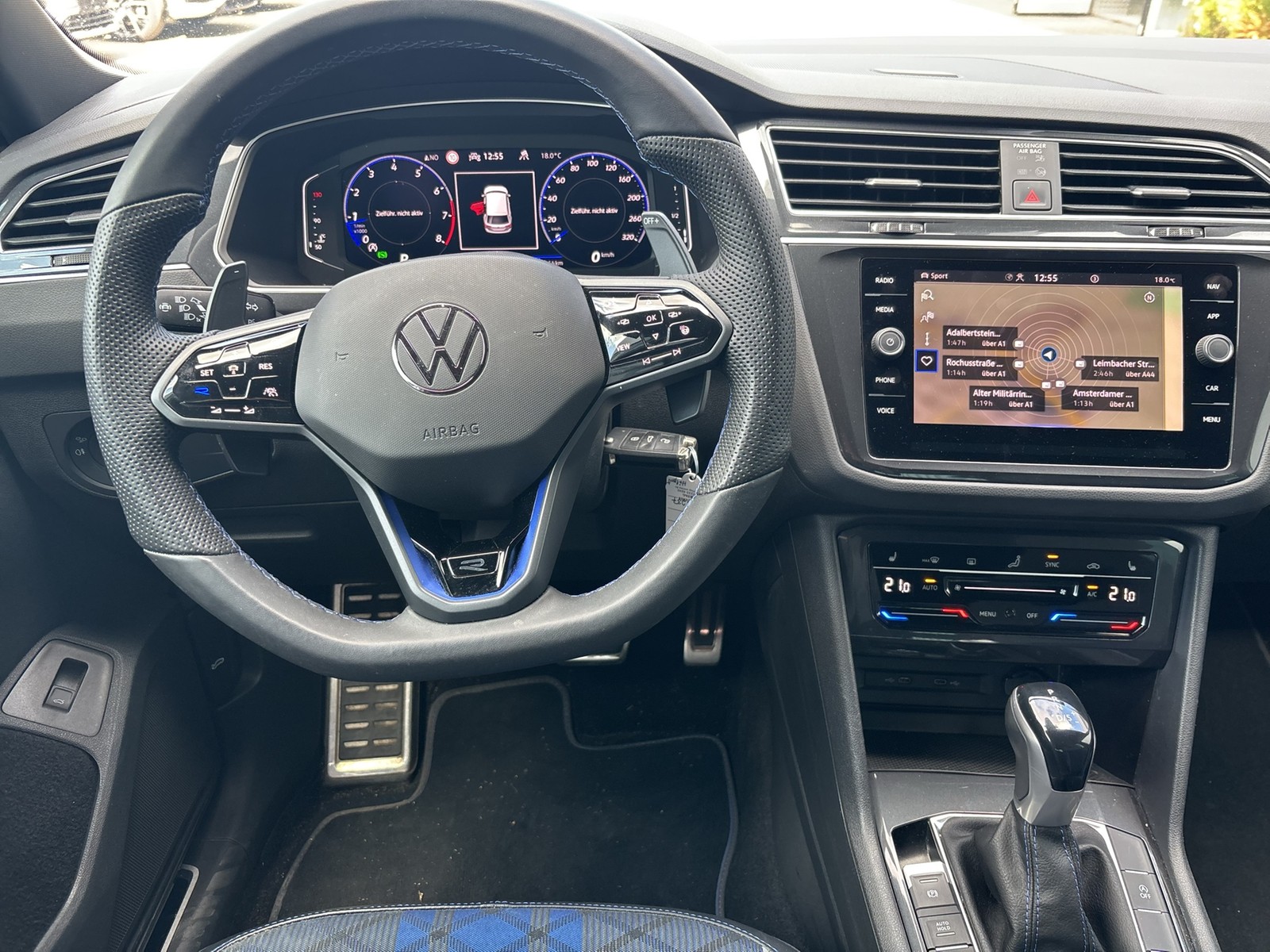 Volkswagen Tiguan 2.0 R 4X4 360°CAM ACC LM20 E-KLAPPE NAVI