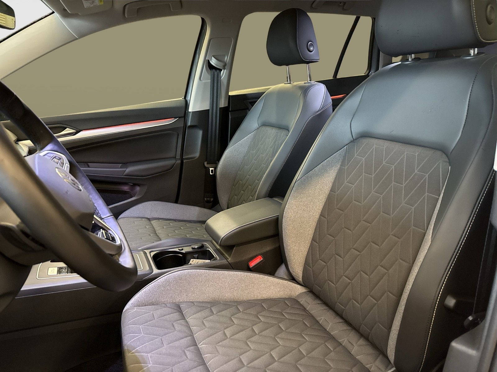 Volkswagen Golf Variant VIII 1.5 eTSI GOAL FACELIFT CAM ACC