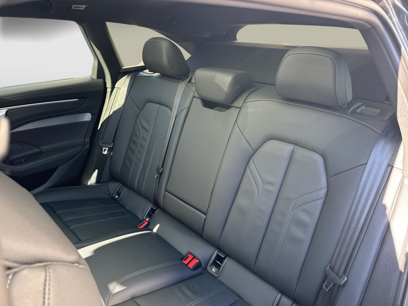 Audi A6 Avant S LINE NEW MODELL BLACKPAK PANO MATRIX