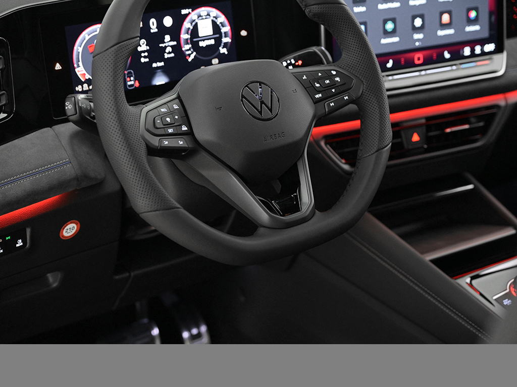 Volkswagen Tiguan 1.5 R-LINE DSG