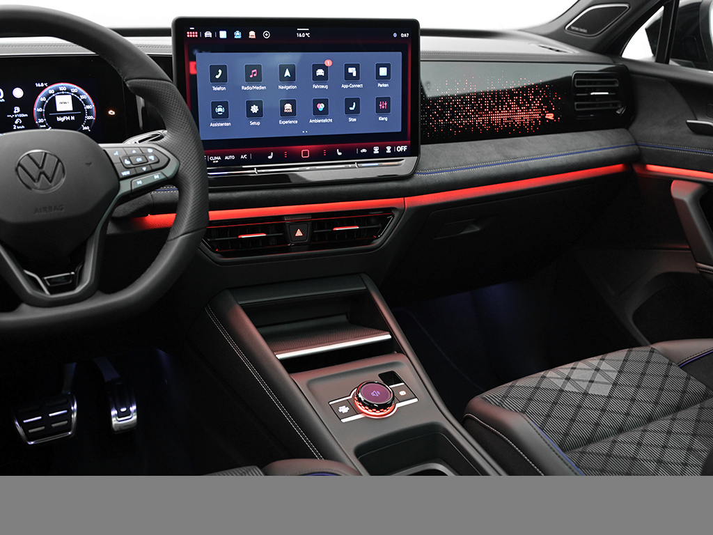Volkswagen Tiguan 1.5 eTSI R-LINE DSG