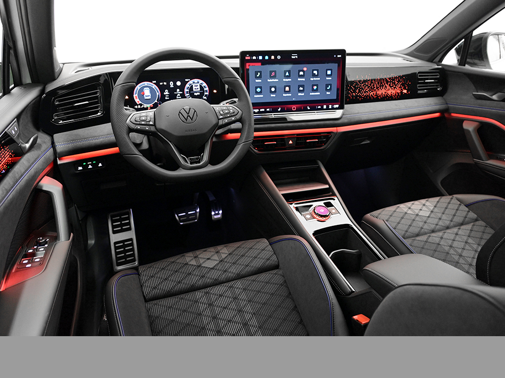 Volkswagen Tiguan 2.0 TDI R-LINE 4MOTION DSG BLACKSTYLE AHK