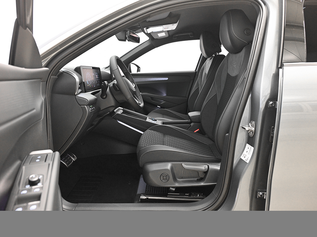 Volkswagen T-Roc 1.5 R-LINE DSG