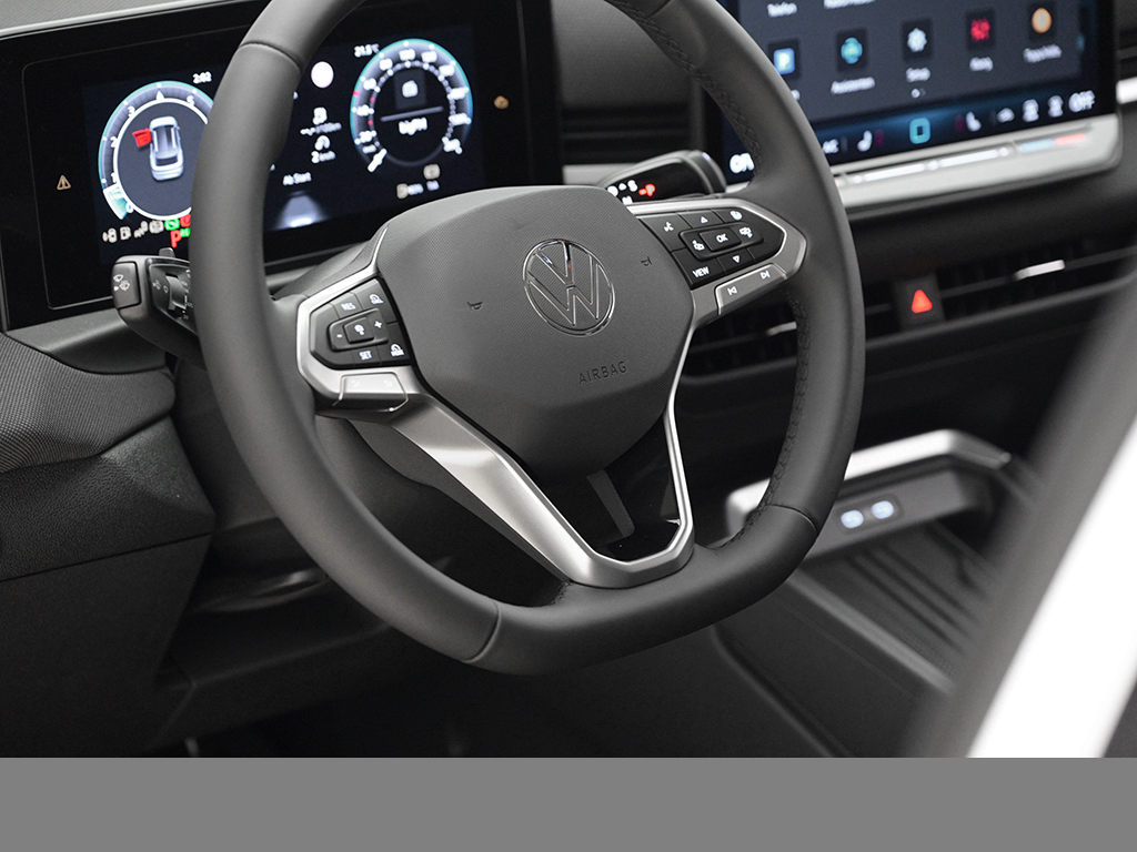 Volkswagen T-Roc 1.5 LIFE DSG AHK LENKRAD-&SITZHZG CAM LM18