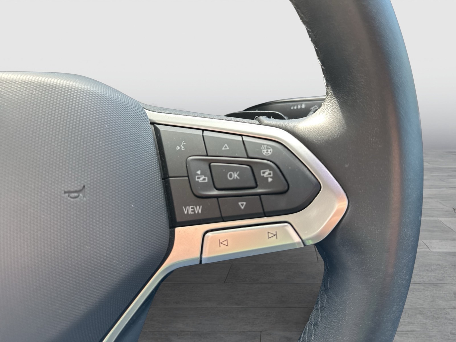 Volkswagen Golf Variant VIII 1.5 eTSI STYLE STANDHZ ACC NAVI