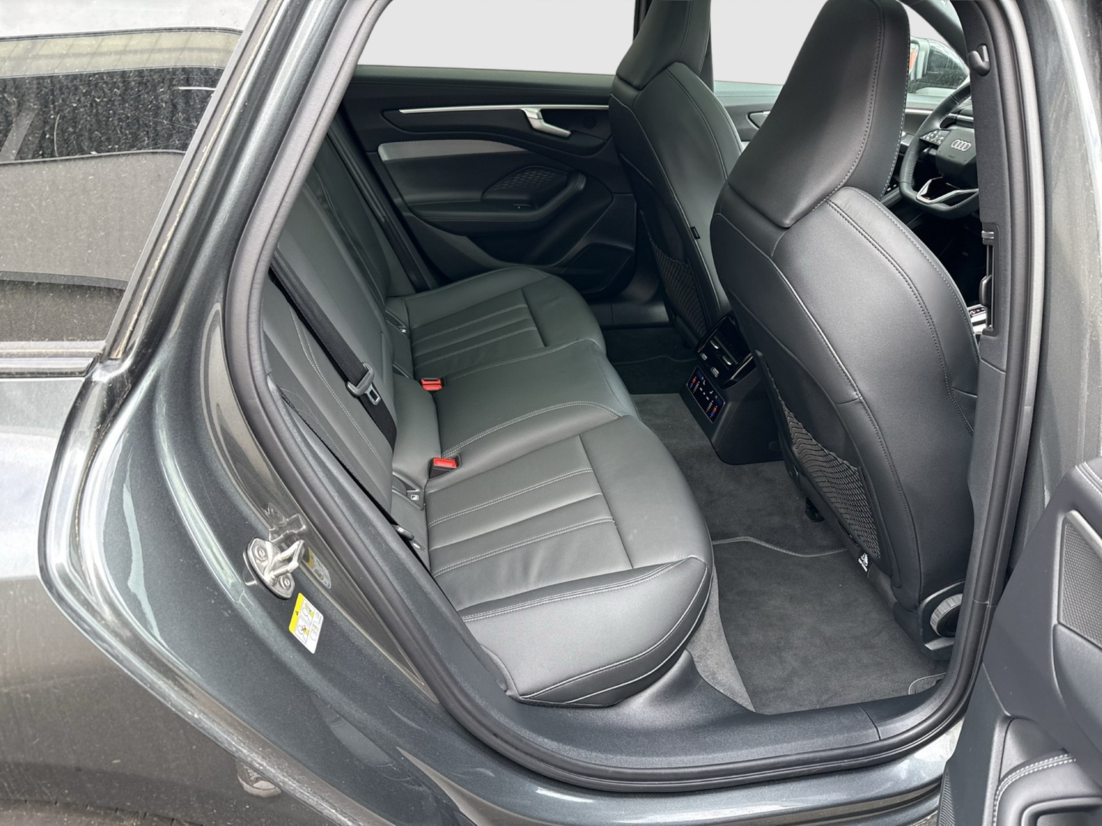 Audi A6 Avant S LINE NEW MODELL BLACKPAK PANO MATRIX