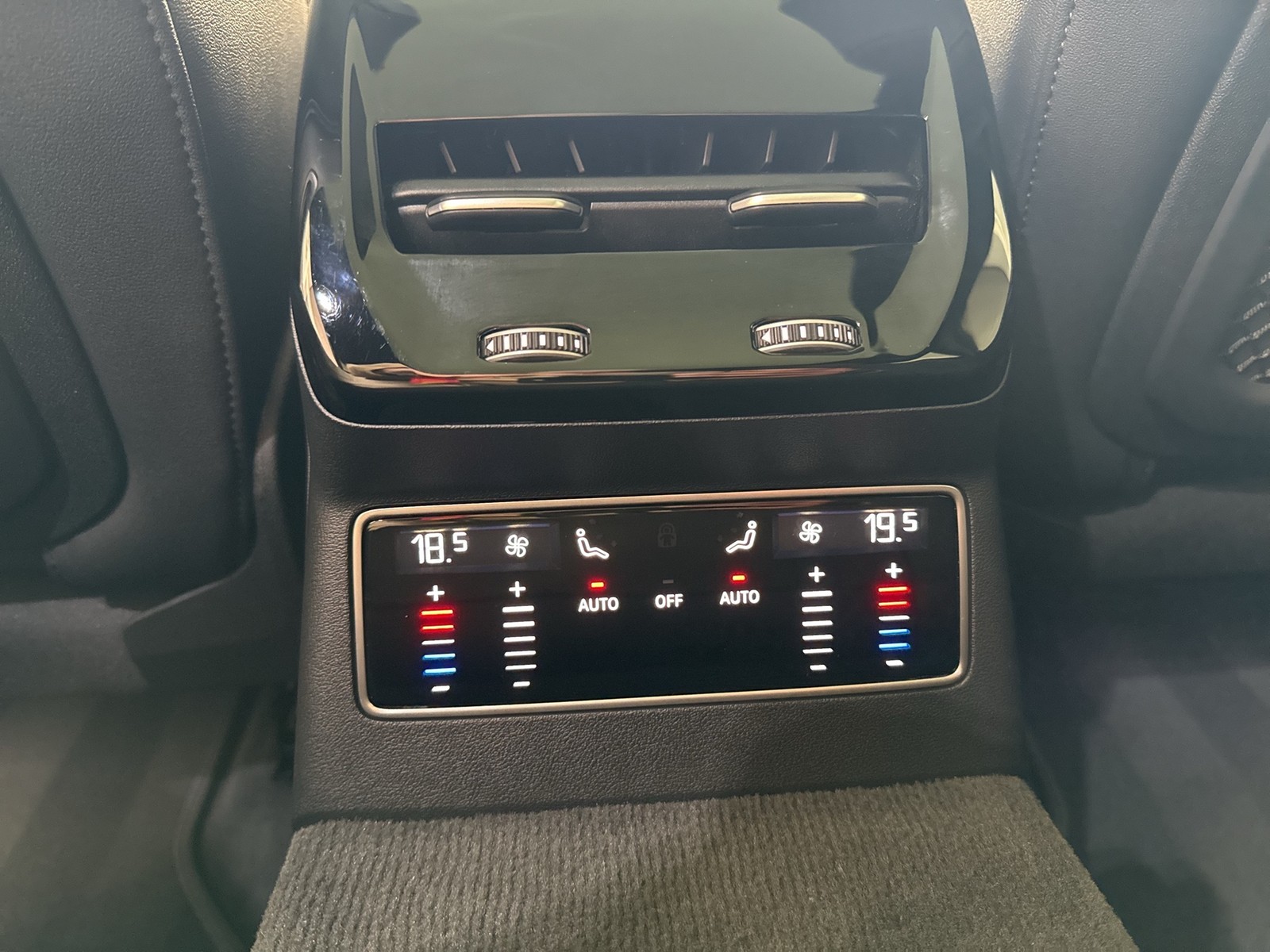 Audi A6 Avant S LINE NEW MODELL BLACKPAK PANO MATRIX