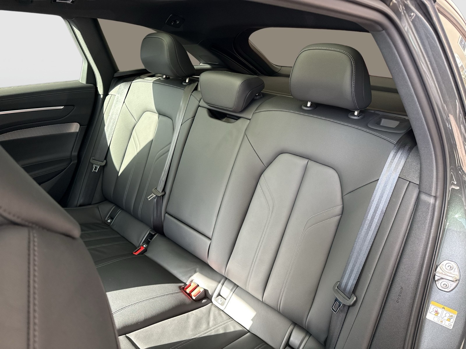 Audi A6 Avant S LINE NEW MODELL BLACKPAK PANO MATRIX