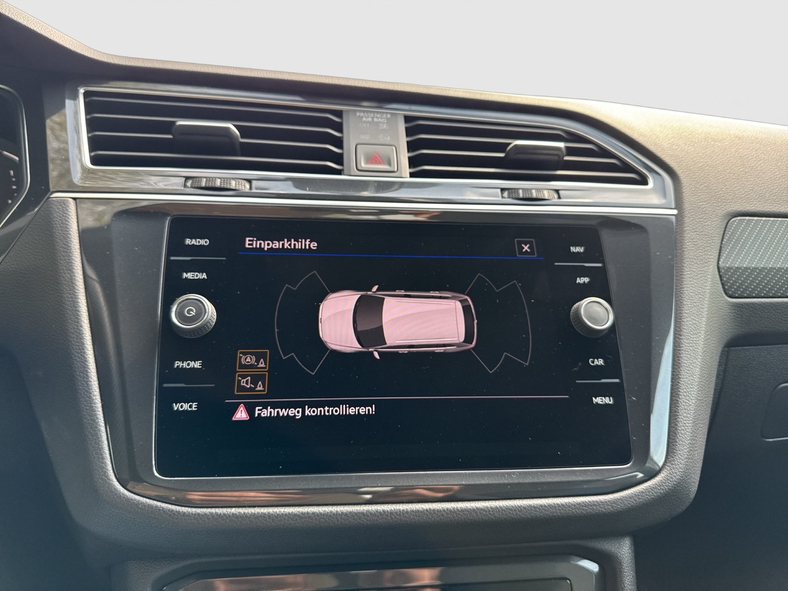 Volkswagen Tiguan 2.0 R 4X4 ACC LM20 MATRIX CARPLAY SITZHZ.