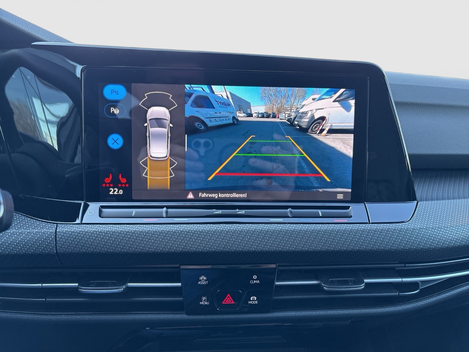 Volkswagen Golf VIII 1.5 eTSI R-LINE AHK CAM ACC CARPLAY