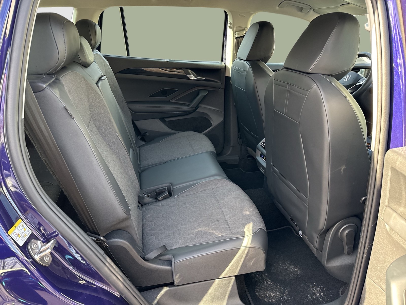 Volkswagen Tayron 2.0 LIFE 4X4 7SITZE AHK 360CAM ACC LM18