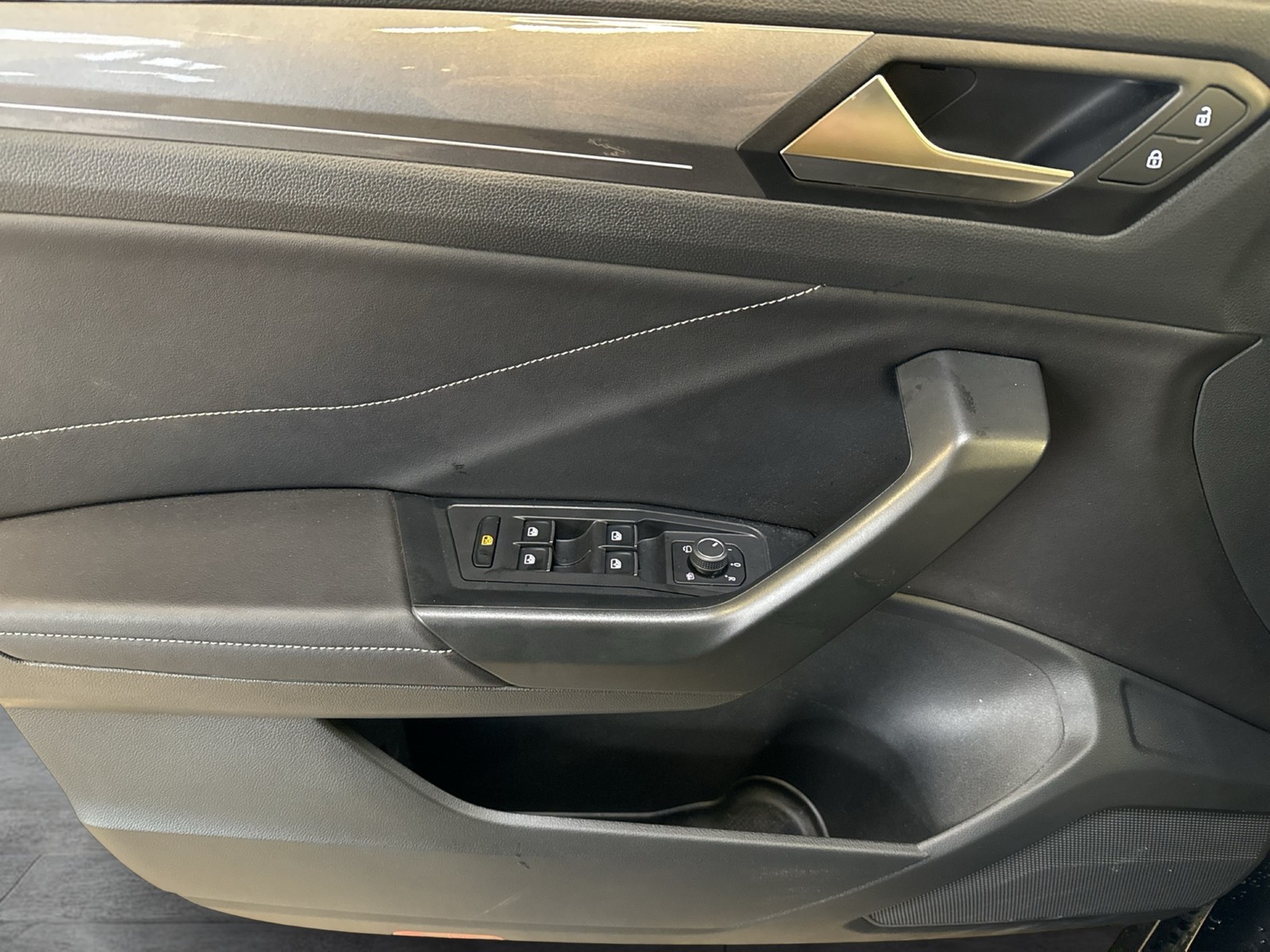 Volkswagen T-Roc 1.0 STYLE ACC NAVI LM17 CARPLAY SITZHEIZ.