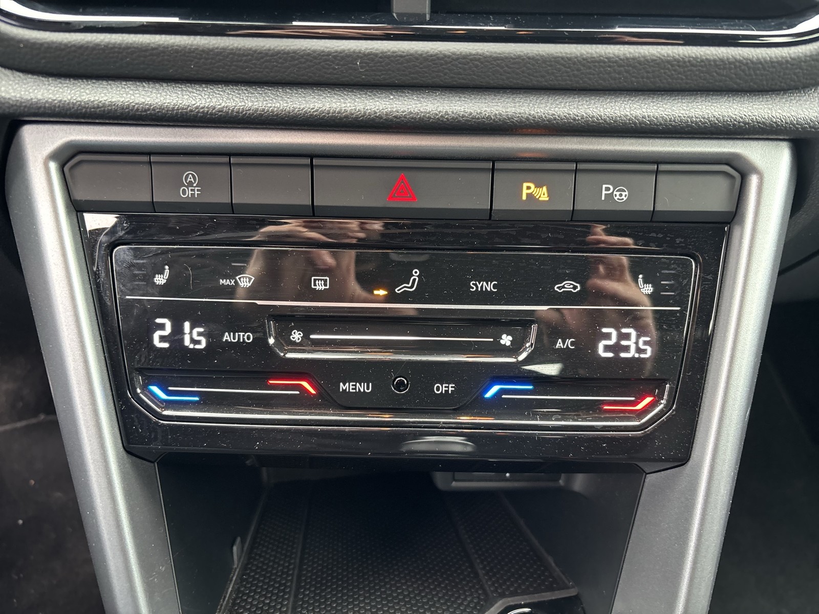 Volkswagen T-Roc 1.0 LIFE AHK NAVI LM17 CARPLAY SITZHEIZUNG