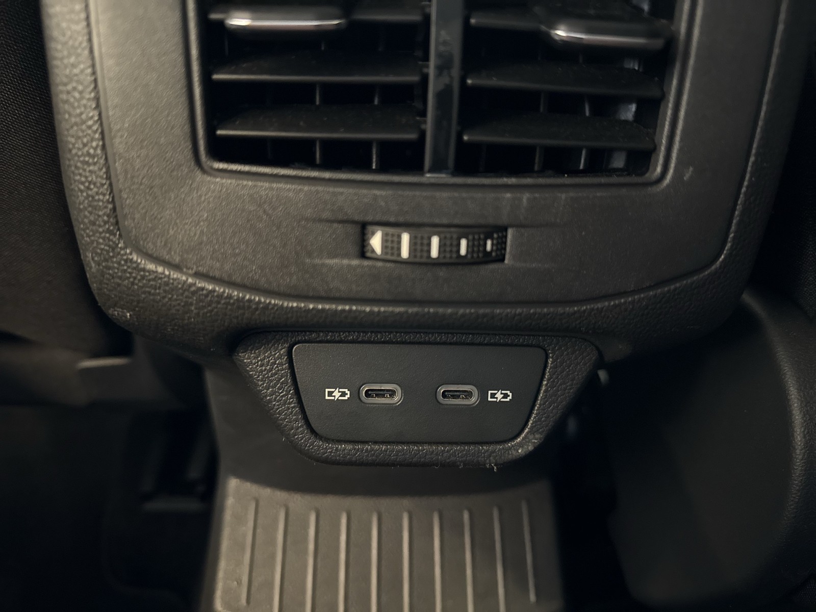 Volkswagen T-Roc 1.0 LIFE ACC NAVI CARPLAY ALU SITZHEIZUNG