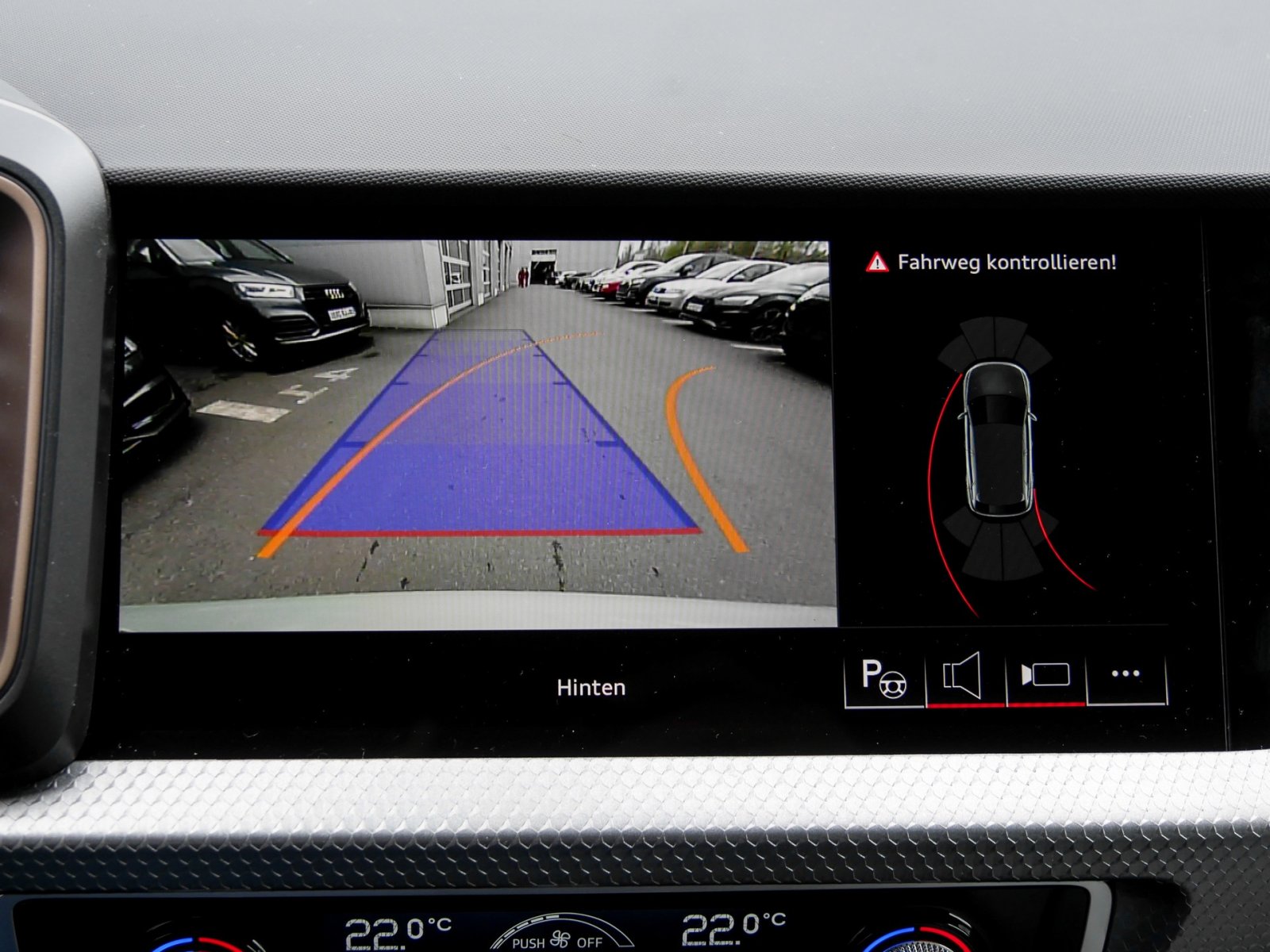 Audi A1 30 TFSI S tronic allstreet Kamera+LED+APS+KLima+MMINagivation+