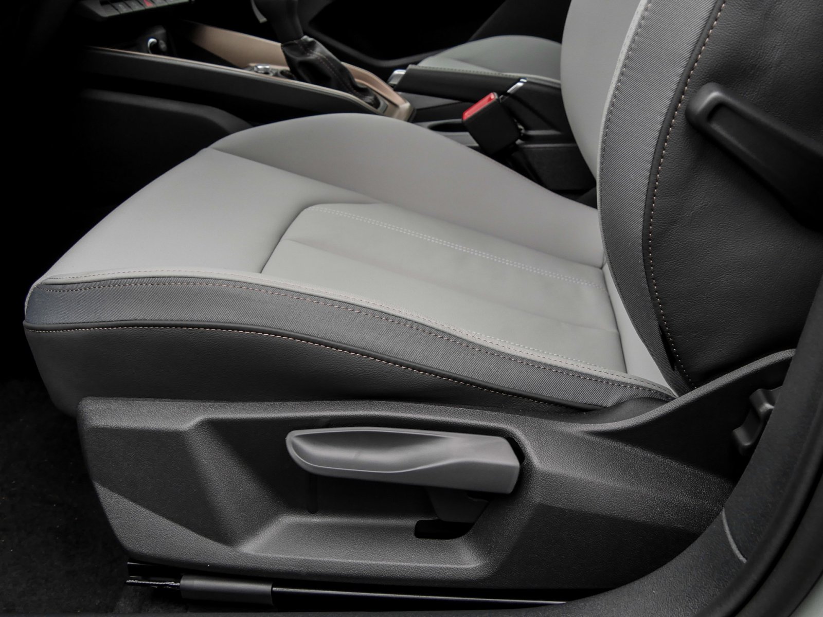 Audi A1 30 TFSI S tronic allstreet Kamera+LED+APS+KLima+MMINagivation+