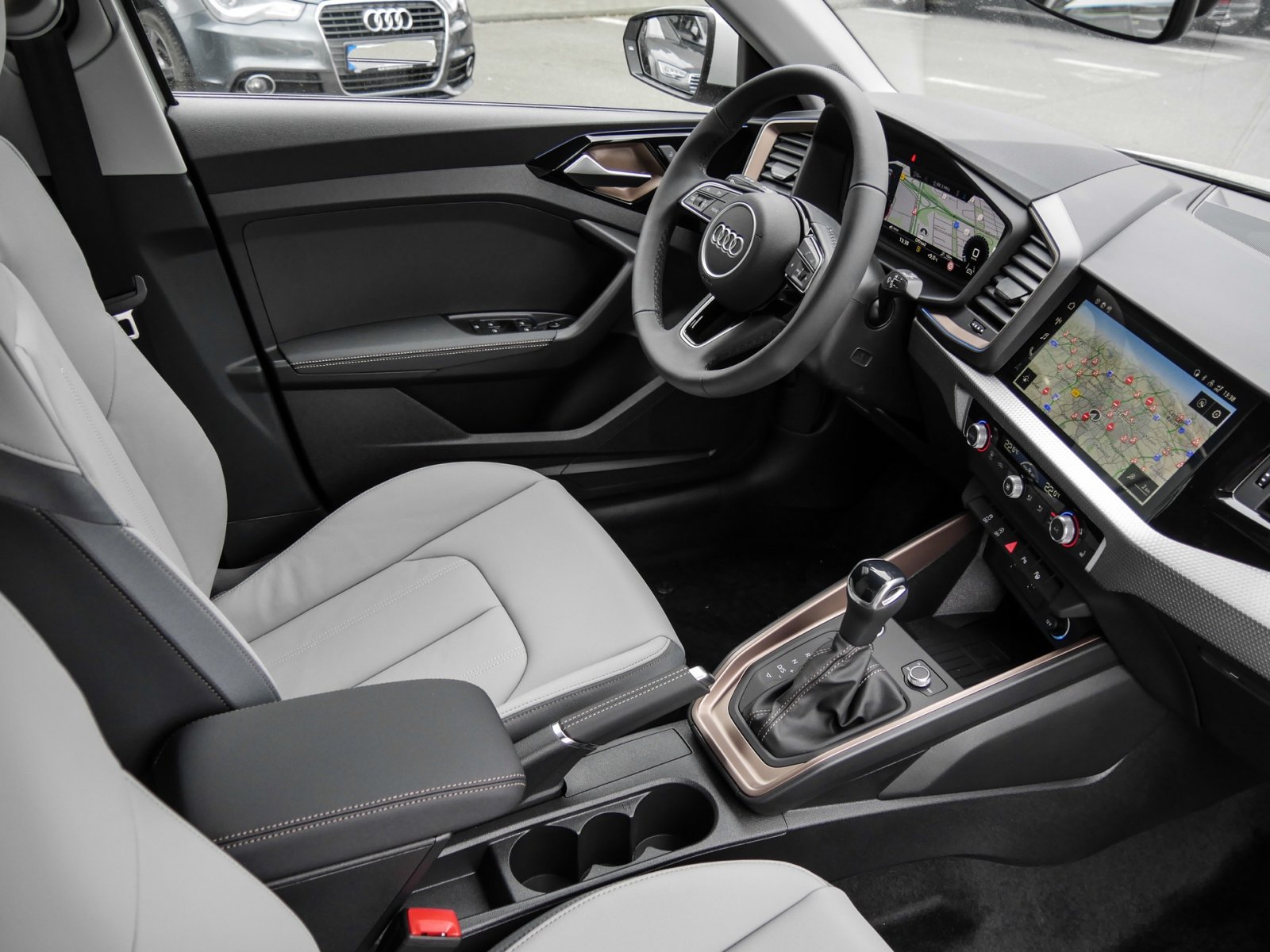 Audi A1 30 TFSI S tronic allstreet Kamera+LED+APS+KLima+MMINagivation+