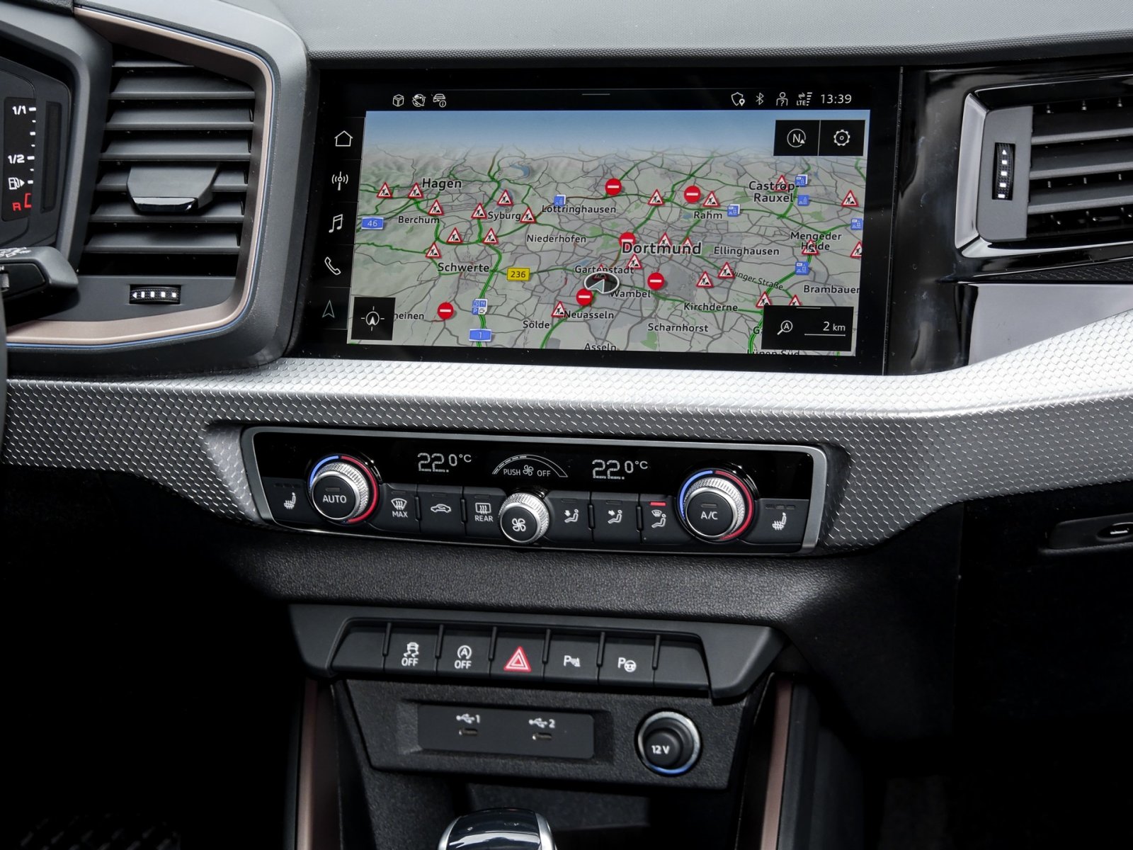 Audi A1 30 TFSI S tronic allstreet Kamera+LED+APS+KLima+MMINagivation+