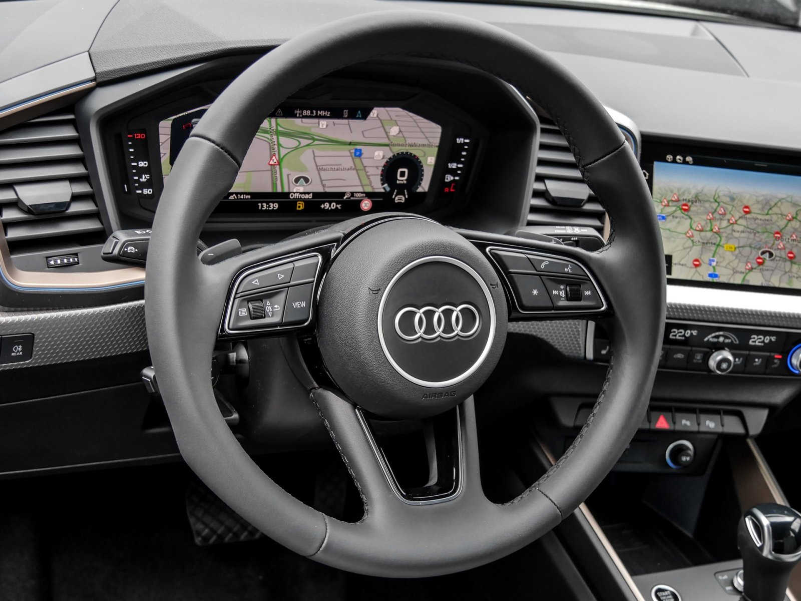 Audi A1 30 TFSI S tronic allstreet Kamera+LED+APS+KLima+MMINagivation+