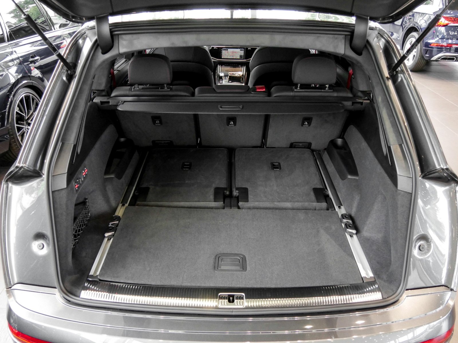 Audi SQ7 TFSI tiptronic 3.Sitzreihe+Standheizung+AHK+Pano+B&O