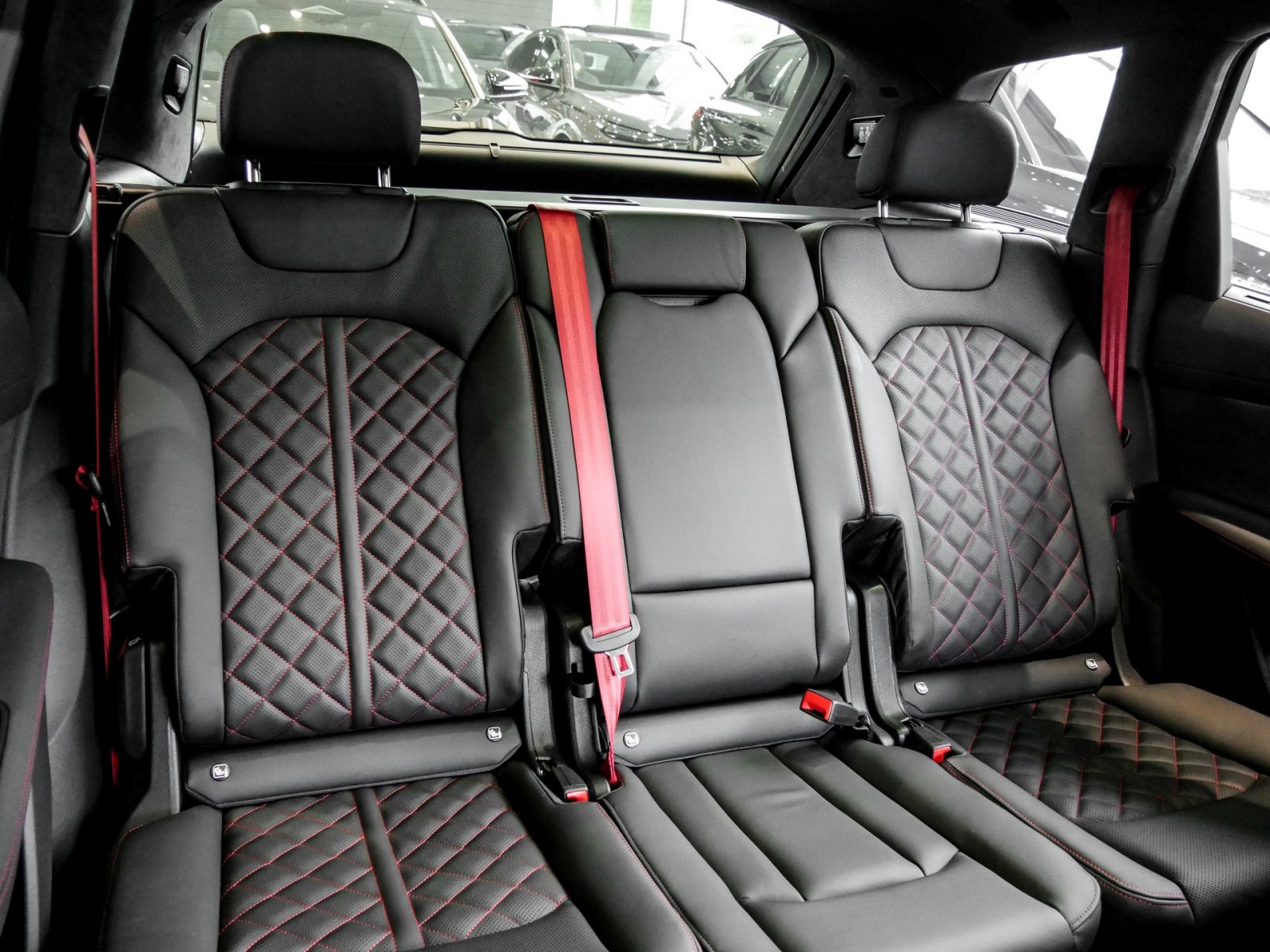 Audi SQ7 TFSI tiptronic 3.Sitzreihe+Standheizung+AHK+Pano+B&O