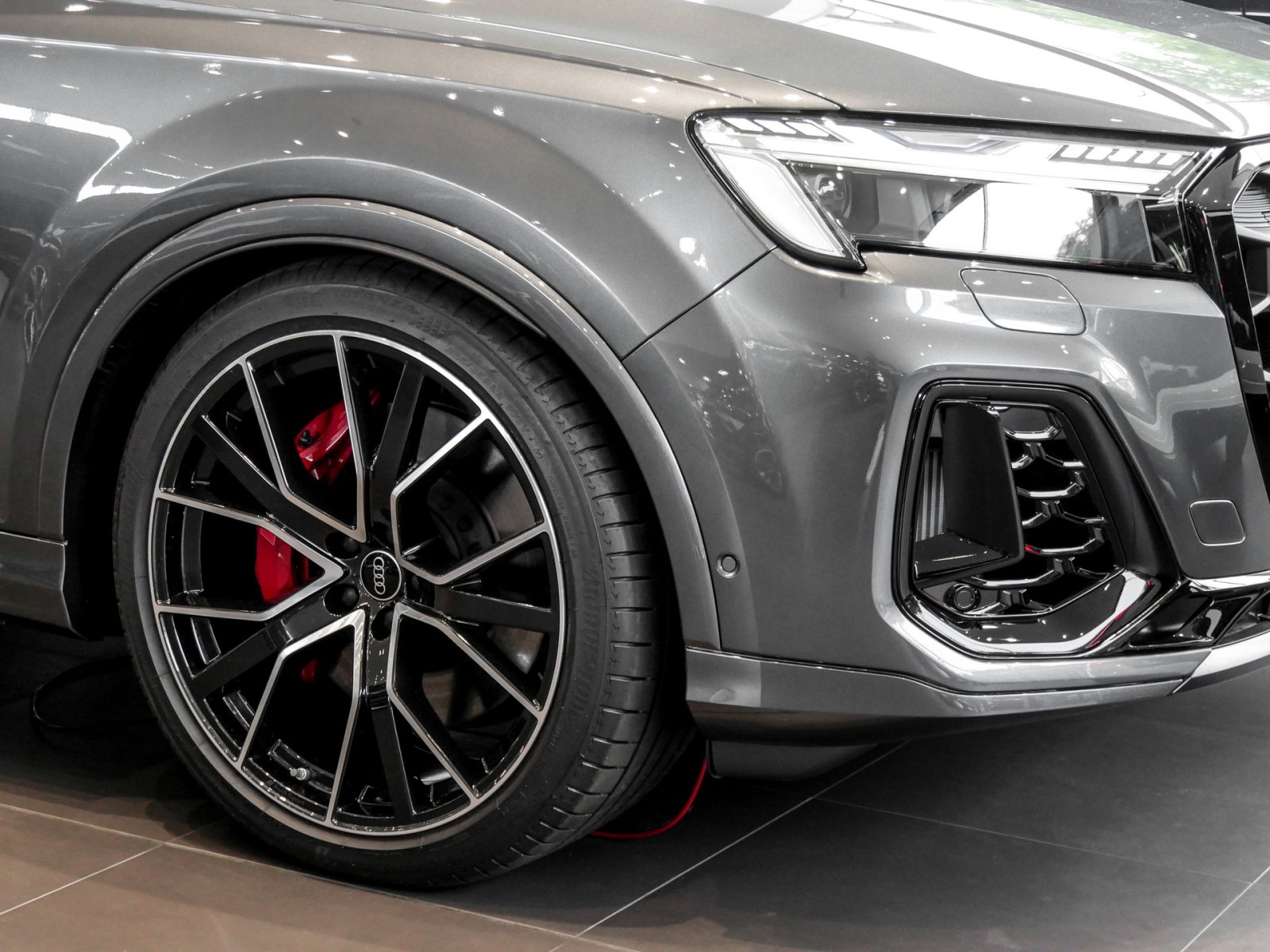 Audi SQ7 TFSI tiptronic 3.Sitzreihe+Standheizung+AHK+Pano+B&O