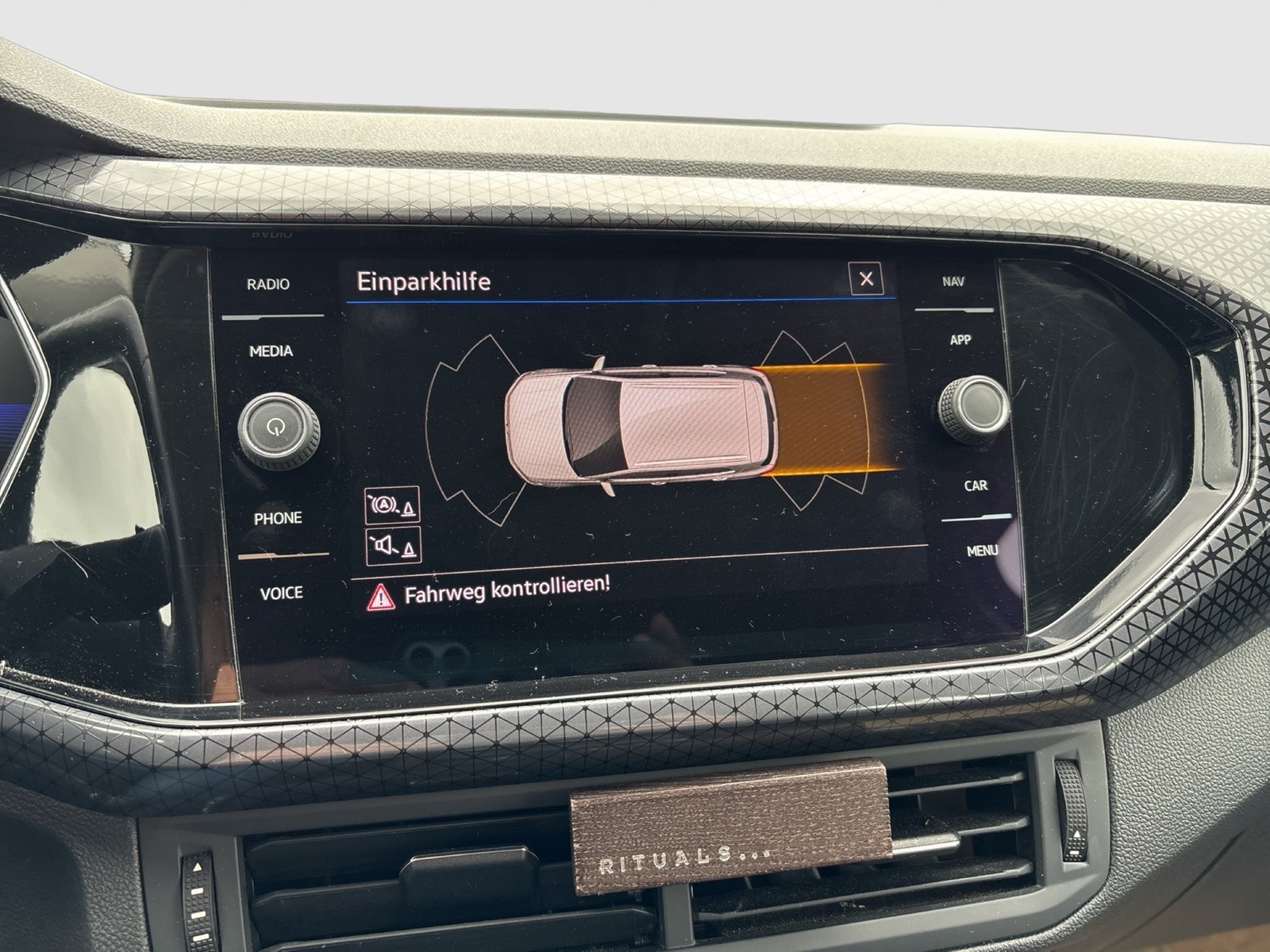 Volkswagen T-Cross 1.0 STYLE ACC ALU17 NAVI CARPLAY SITZHEIZ