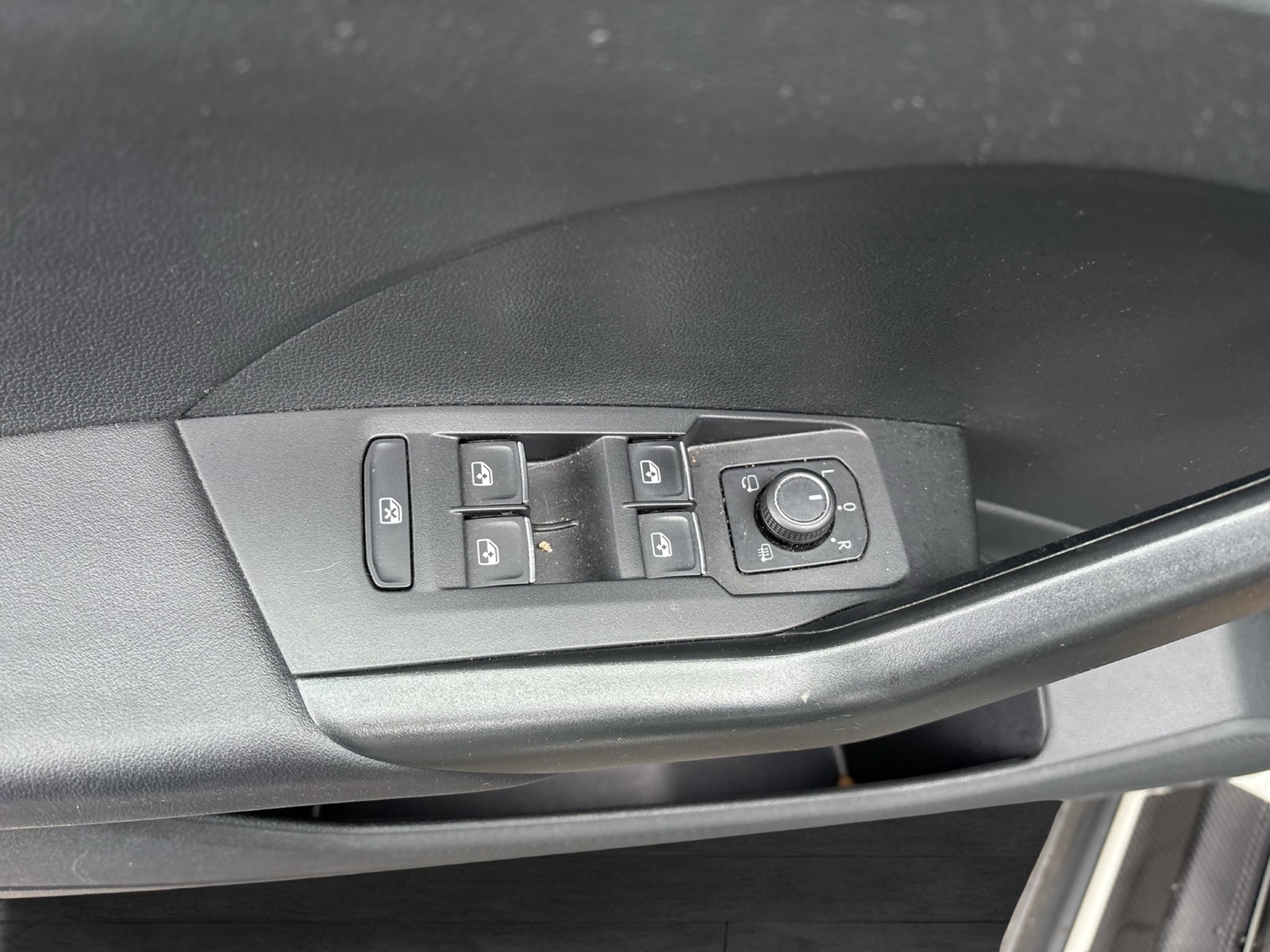 Volkswagen T-Cross 1.0 STYLE ACC ALU17 NAVI CARPLAY SITZHEIZ