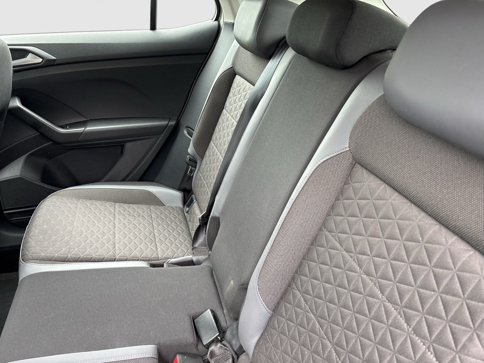 Volkswagen T-Cross 1.0 STYLE ACC ALU17 NAVI CARPLAY SITZHEIZ