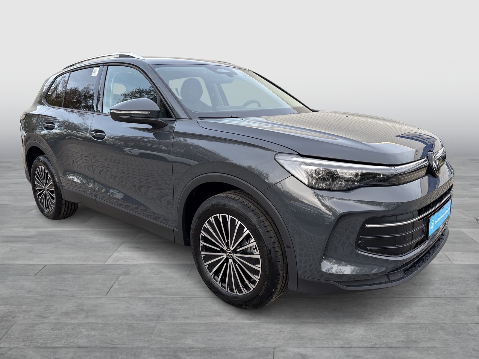 Volkswagen Tiguan 1.5 HYBRID LIFE NEUES MODELL AHK CAM LM18