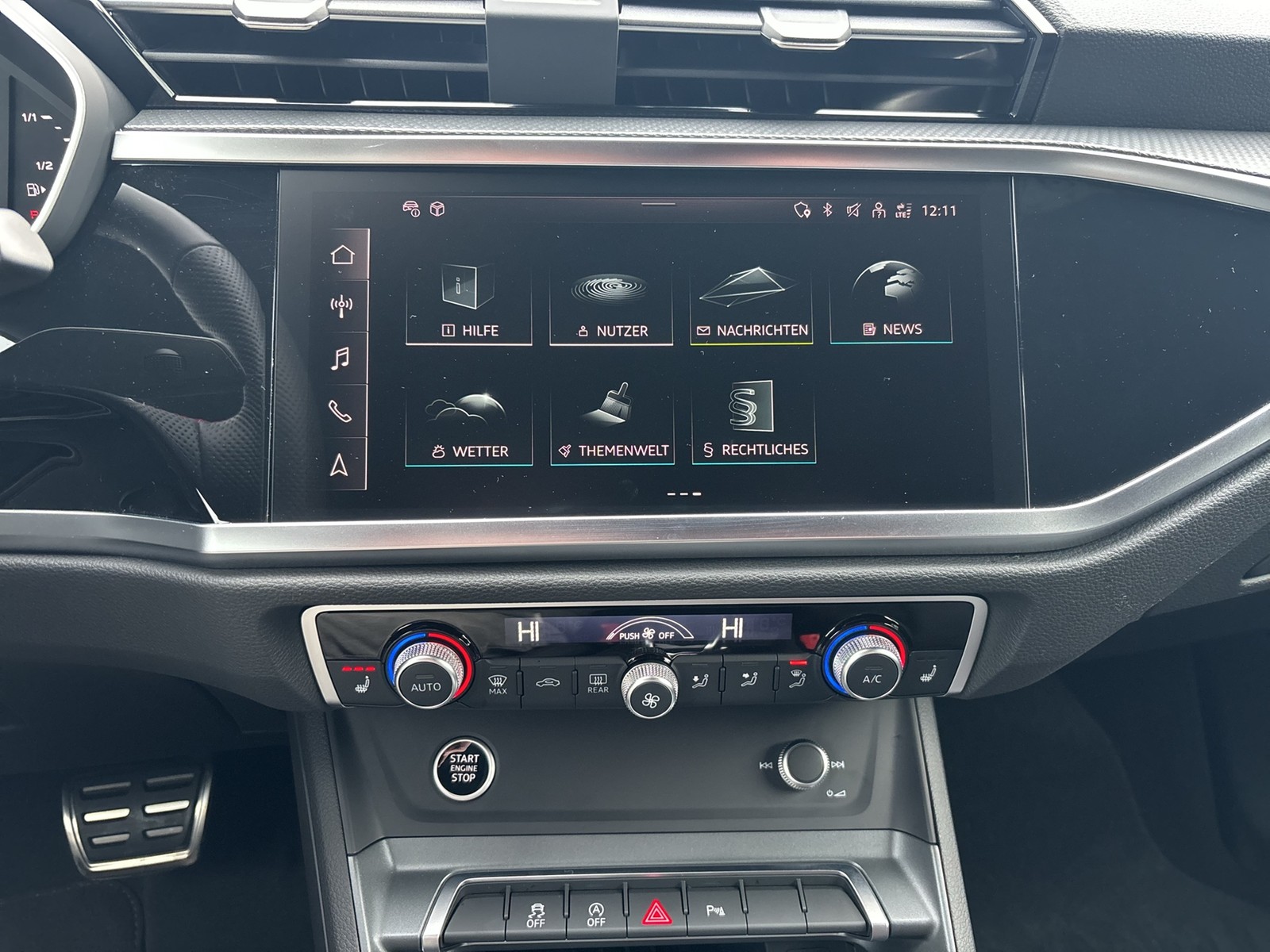 Audi Q3 40 quattro S LINE BLACKPAK PANO AHK CAM LM19