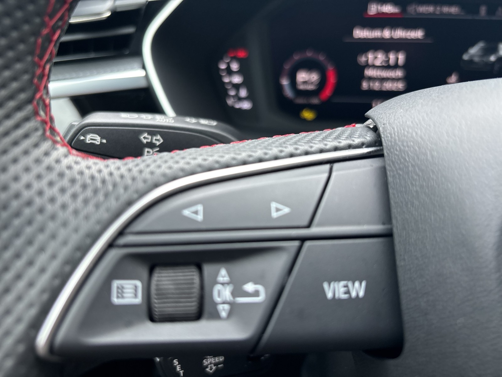 Audi Q3 40 quattro S LINE BLACKPAK PANO AHK CAM LM19