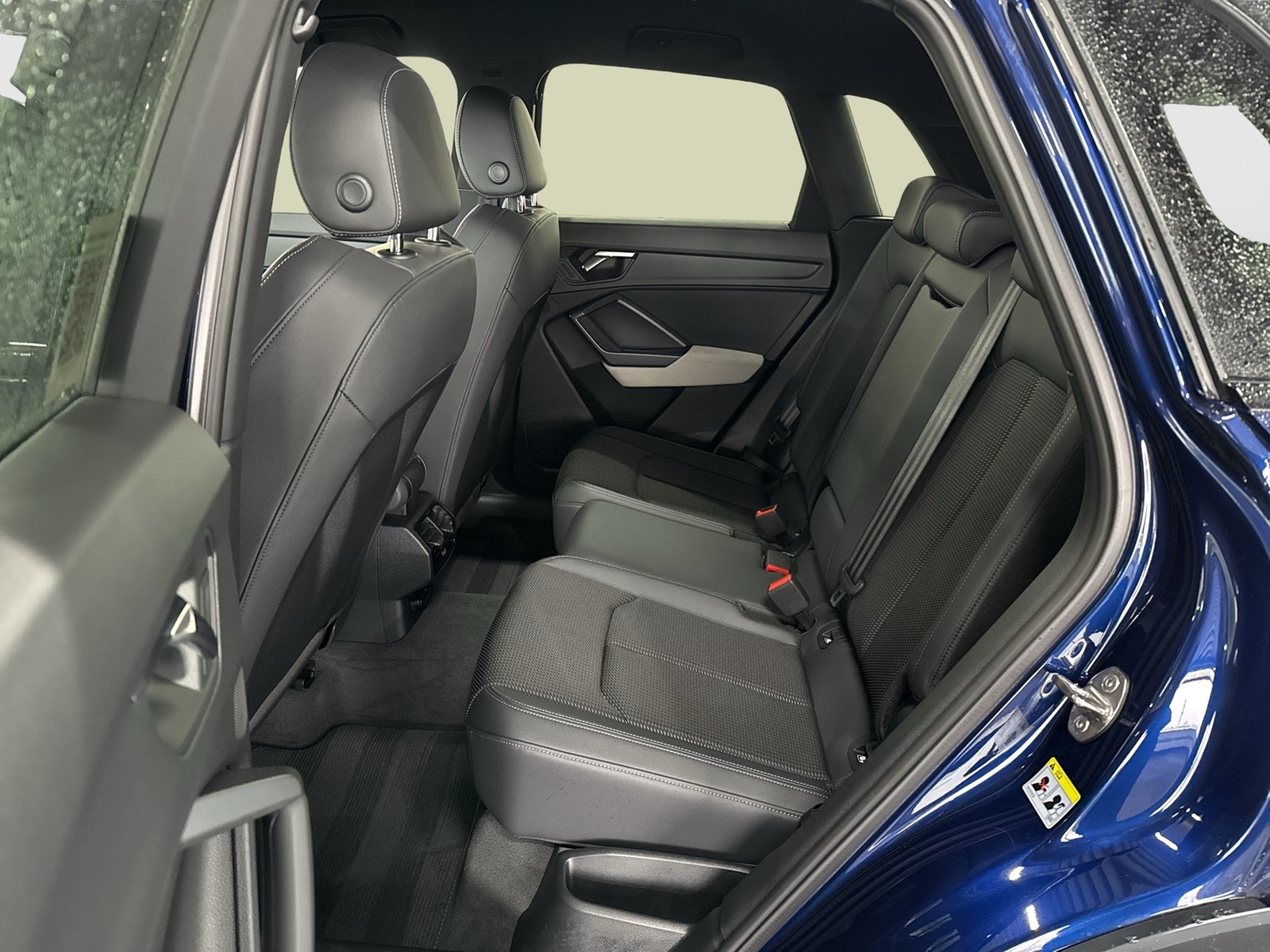 Audi Q3 35 S LINE BLACKPAK AHK ACC LM18 EKLAPPE NAVI+