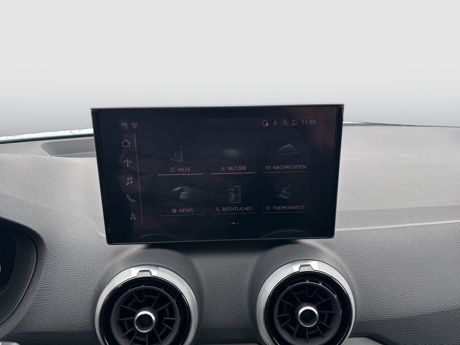 Audi Q2 40 quattro S LINE BLACKPAK AHK CAM LM19 NAVI+