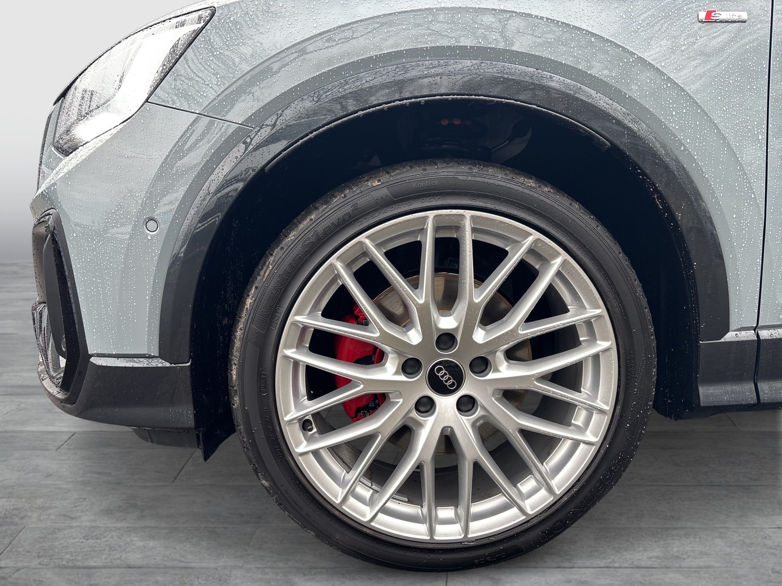 Audi Q2 40 quattro S LINE BLACKPAK AHK CAM LM19 NAVI+