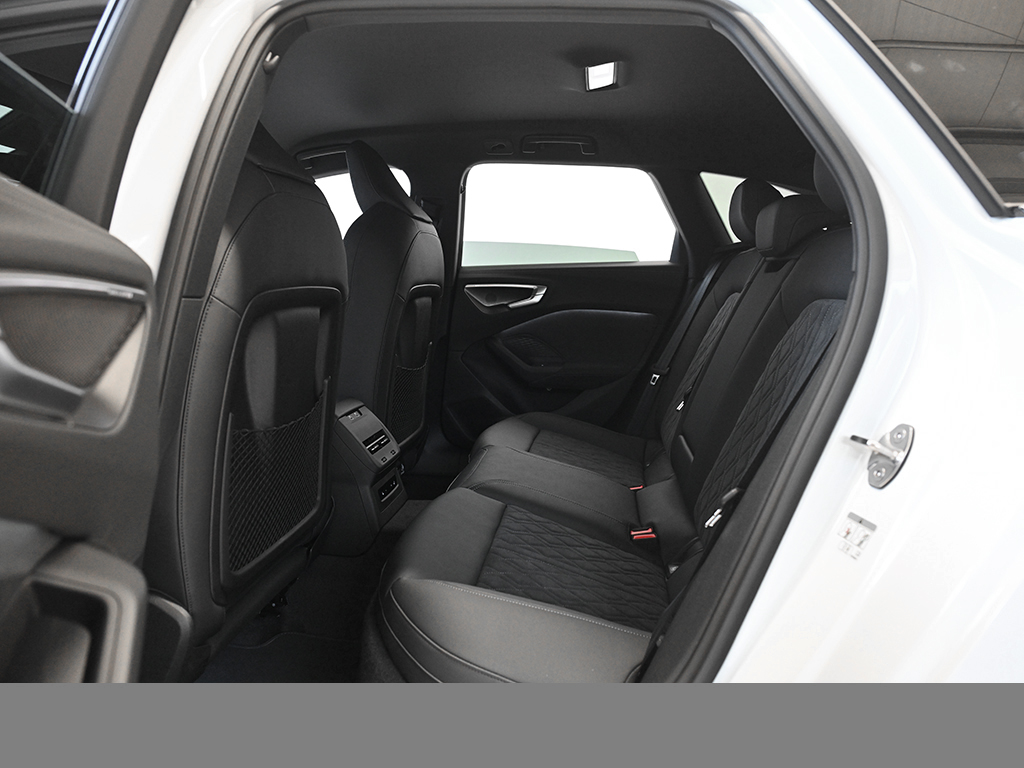Audi A5 Avant e-hybrid quattro S tronic AHK LM19