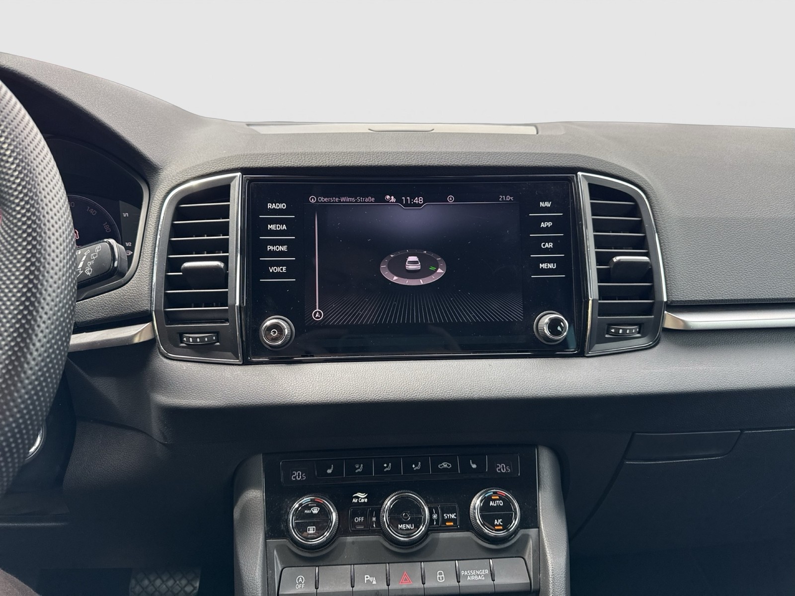 Skoda Karoq 2.0 CAM ACC NAVI LM17 CARPLAY SITZHEIZUNG