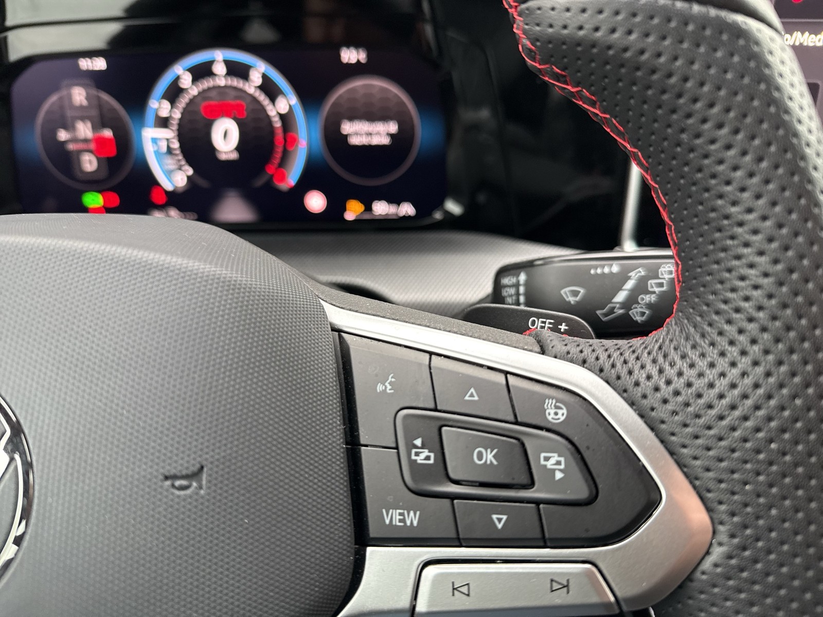 Volkswagen Golf VIII 2.0 GTI FACELIFT CAM ACC LM17 NAVI