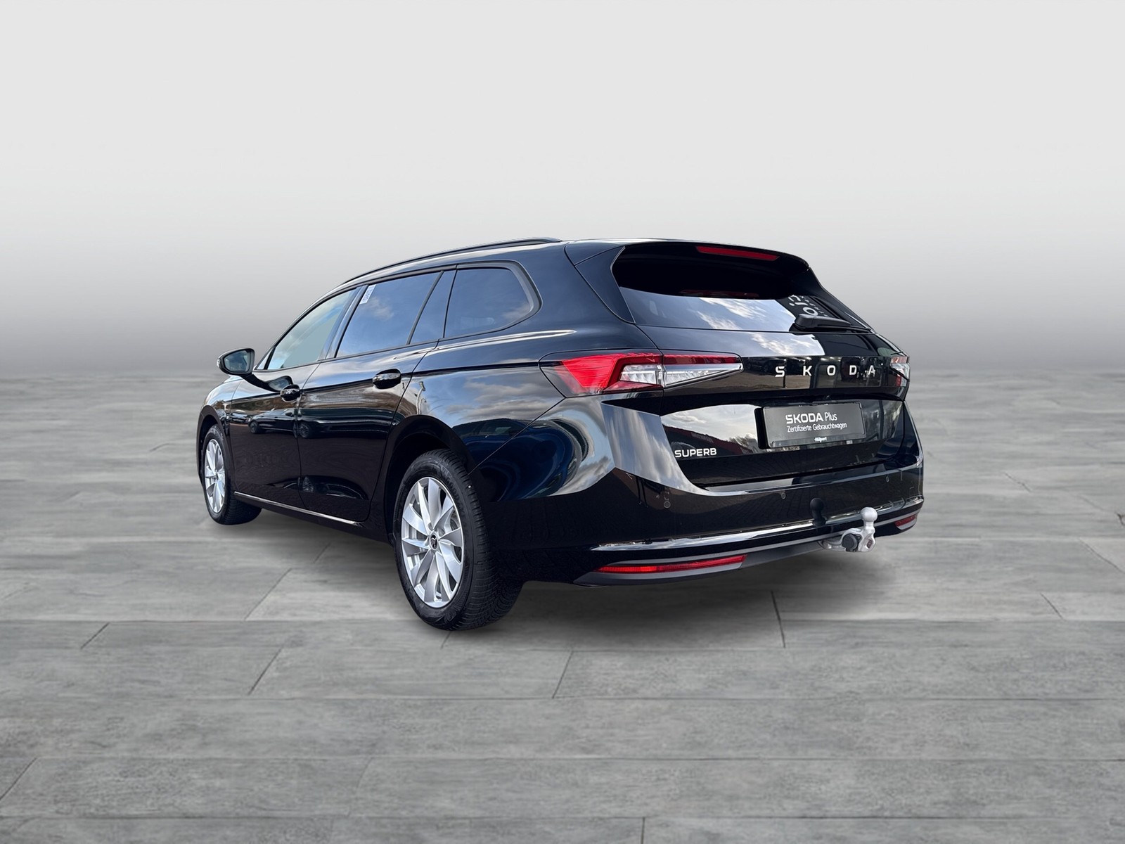 Skoda Superb Combi 1.5 eTSI SELECTION AHK CAM ACC NAVI