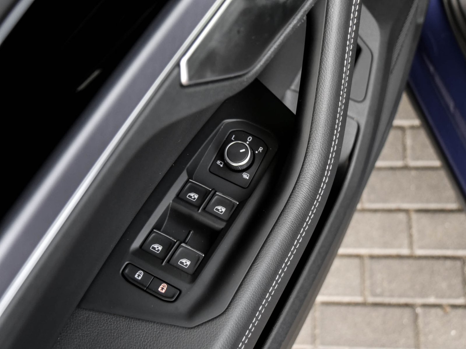 Volkswagen Touareg V6 TSI R-LINE NEUES MODELL STANDHZ. LM20