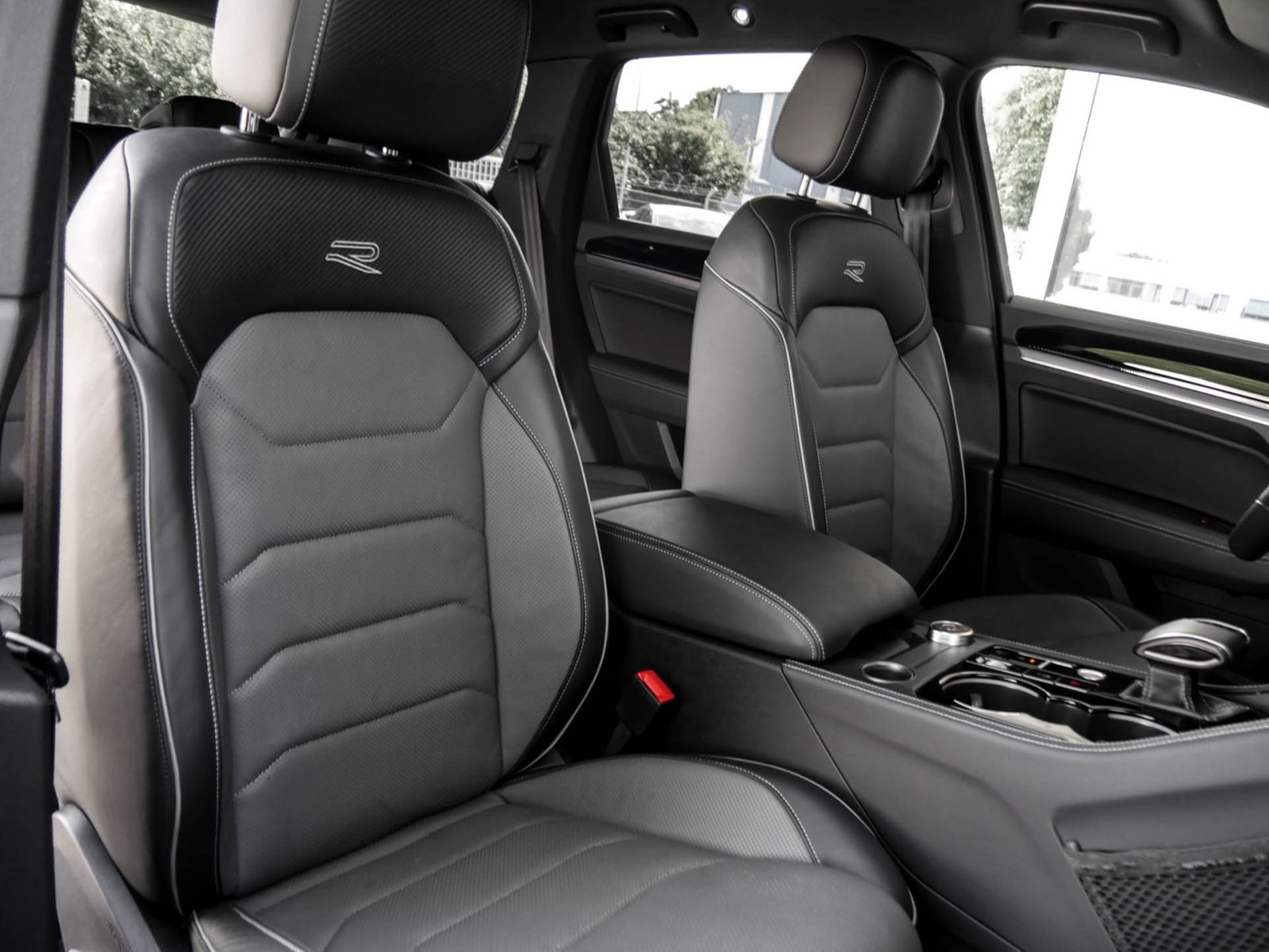 Volkswagen Touareg V6 TSI R-LINE NEUES MODELL STANDHZ. LM20