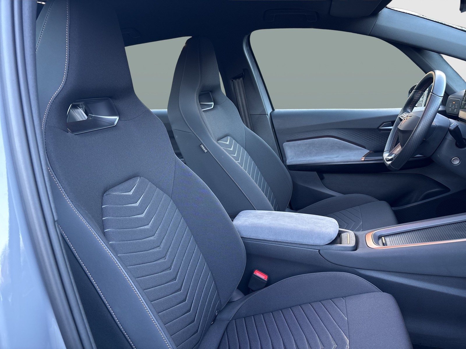 Cupra Born BEATS CAM ACC LM18 NAVI SITZHEIZUNG LED DAB