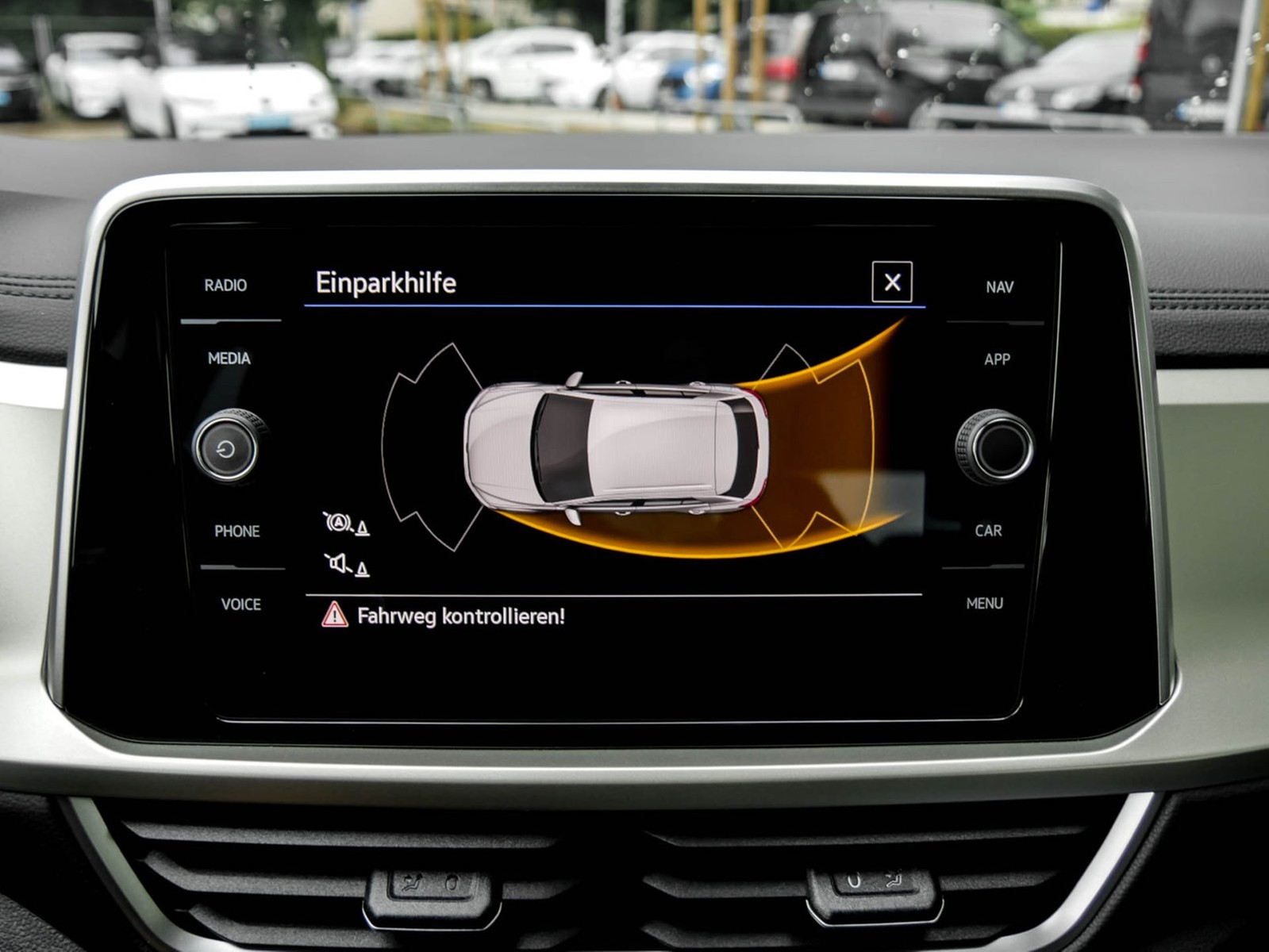 Volkswagen T-Roc 2.0 MOVE LM17 NAVI CARPLAY SITZHEIZUNG